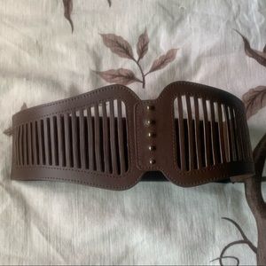 BRINGING IT BACK - Birdcage Belt